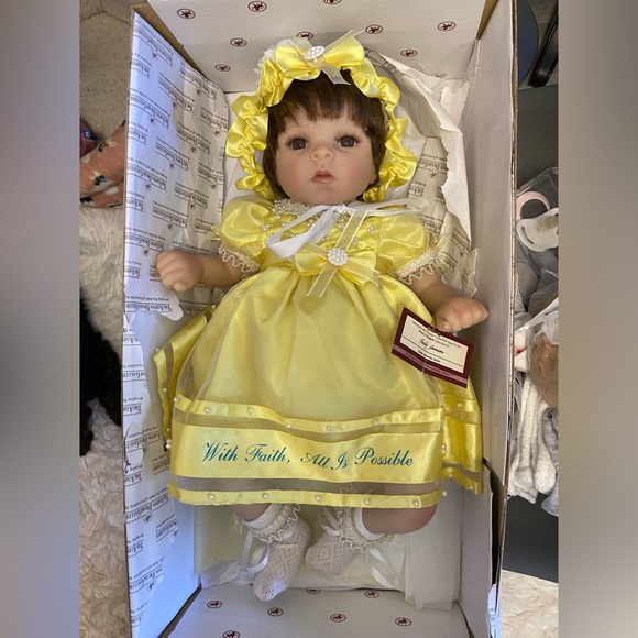 ashton drake Other - New Ashton Drake realistic baby doll